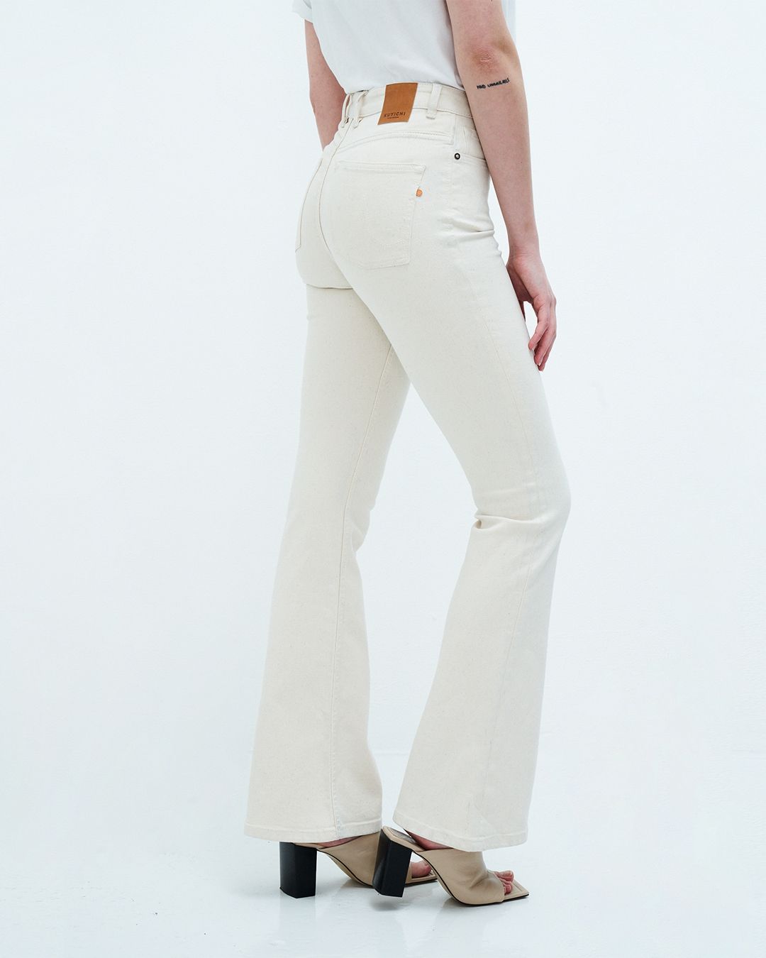 Kuyichi womens vegan Jeans Lisette Flare Undyed Off White